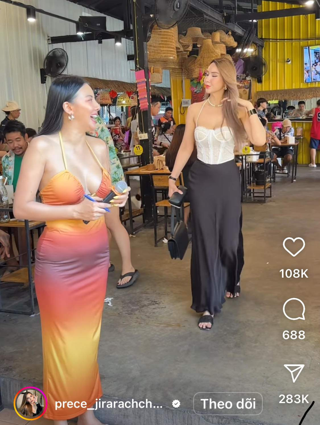 Prez chuộng mặc những chiếc áo xẻ cổ sâu, jumpsuit liền thân, váy bodycon hoặc các thiết kế cut-out.