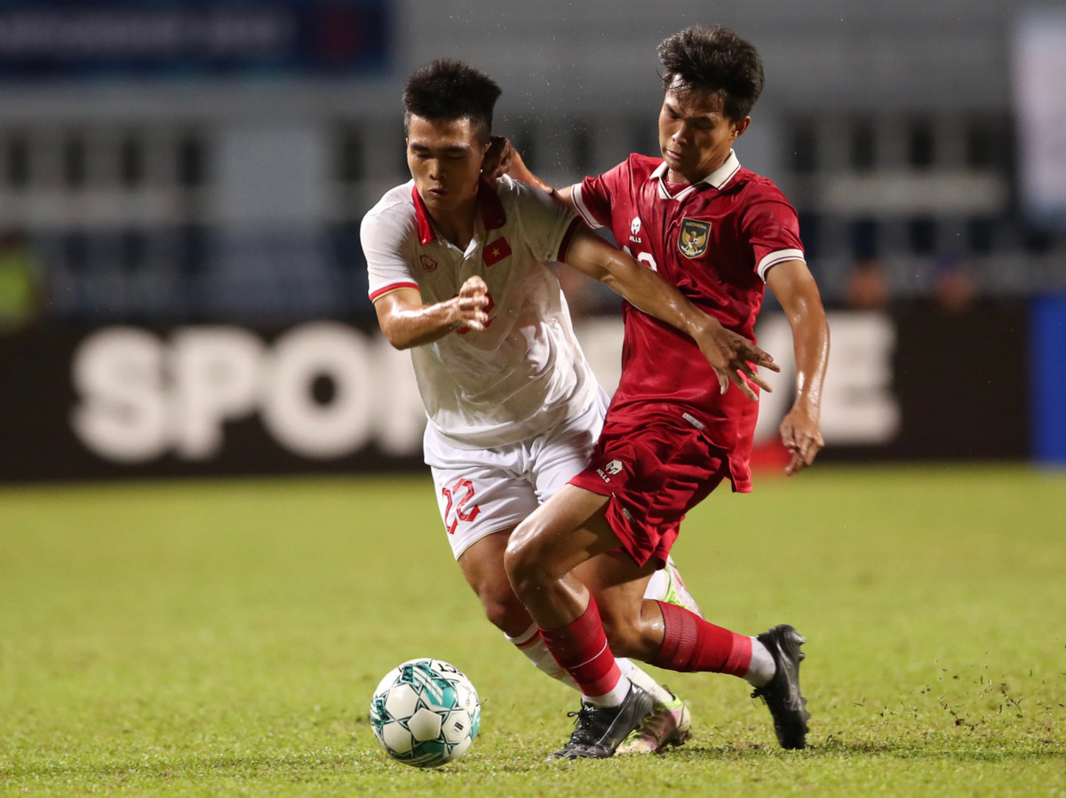 Thang Indonesia tren cham 11m, U23 Viet Nam bao ve thanh cong ngoi vuong-Hinh-7