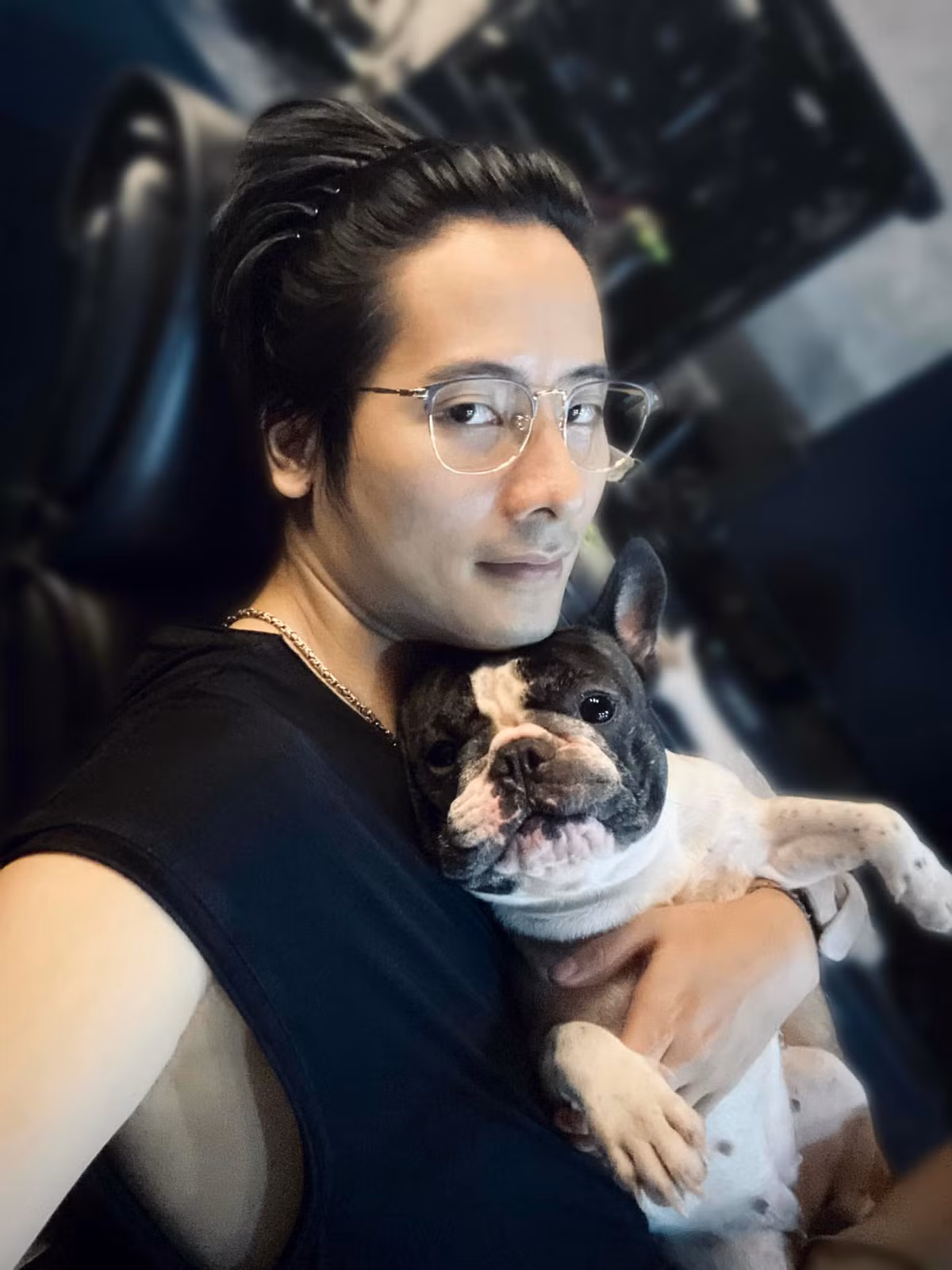 Bên cạnh đó, vóc dáng quyến rũ của bạn gái JV cũng nhận không ngớt lời khen từ dân mạng.