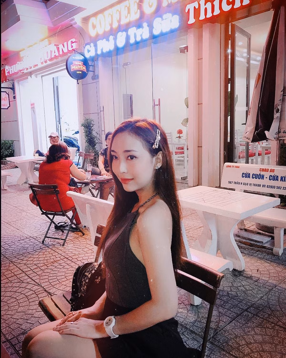 Được ba mẹ chăm sóc tận tâm, Khánh An dần hồi phục. Cô cảm nhận rõ niềm hạnh phúc khó nói thành lời khi trở thành một cô gái trọn vẹn. “Mình hạnh phúc vì được làm chính mình, không còn bị phân biệt đối xử, không còn phải ghen tị với các bạn nữ khác. Và quan trọng nhất, mình được ba mẹ yêu thương như một cô con gái nhỏ”. Khánh An nói.