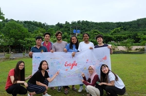 Được trải nghiệm môi trường học tập quốc tế từ sớm nên Vừng rất năng động, hướng ngoại. Cô bạn thích tham gia các dự án cộng đồng. Nữ sinh 2k2 đã cùng một nhóm bạn đa quốc gia thực hiện dự án E-right nhằm tổ chức các hoạt động giáo dục và quyên góp cho người tị nạn ở Thái Lan. Không chỉ vậy cô bạn còn nghiên cứu, thực hiện dự án website hướng nghiệp và kết nối dành cho các bạn học sinh, sinh viên.