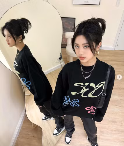 Nhan sắc và sắc vóc của Hàn Hằng là điều không phải bàn cãi. Cũng chính bởi lợi thế trên hot girl xứ Thanh trở thành KOLs và quảng cáo cho nhiều nhãn hàng.