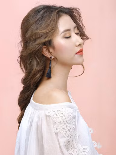 Nhờ quá trình làm việc chăm chỉ và nghiêm túc, Quỳnh Anh Shyn đã trở thành "hot girl có cuộc sống sang chảnh" khiến nhiều người nể phục.