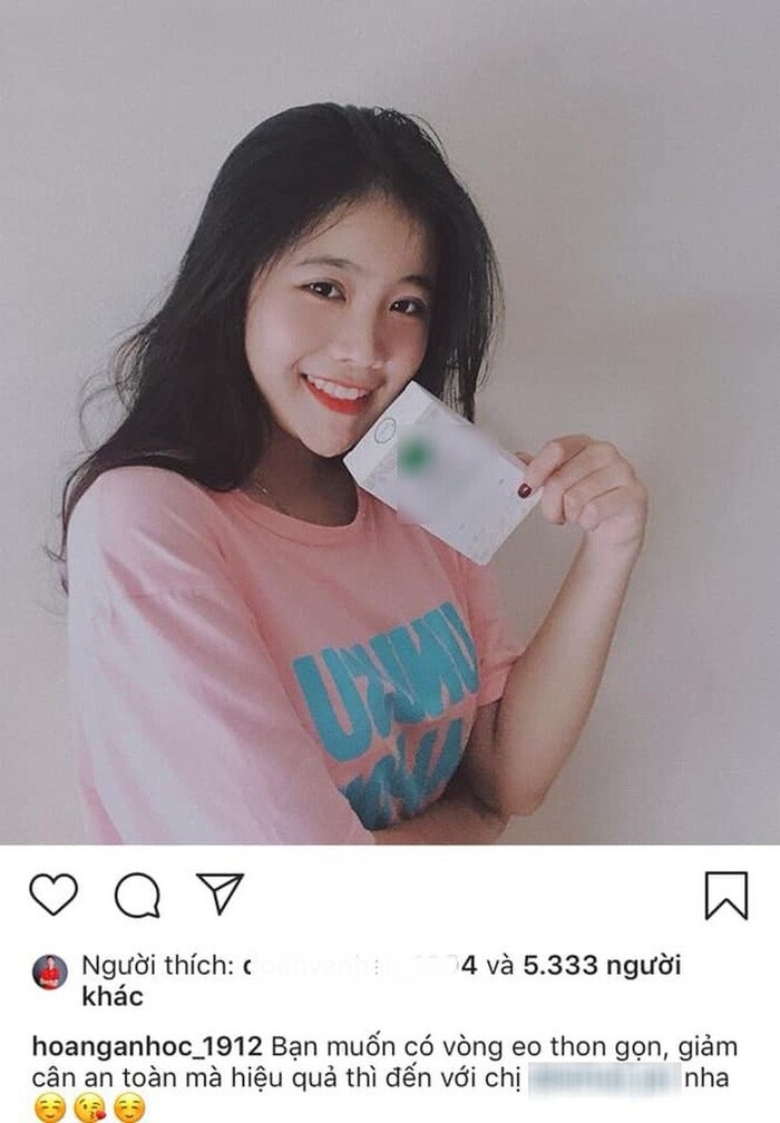 Sở hữu vóc dáng thon gọn và gương mặt xinh đẹp, Hoàng Anh thường "tiện thể" PR thuốc giảm cân trên trang Instagram của mình.