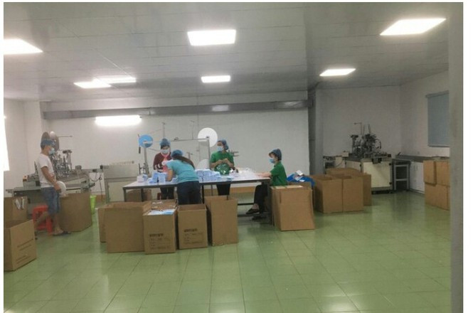 Phat hien cong ty nguoi nuoc ngoai san xuat khau trang dom-Hinh-2