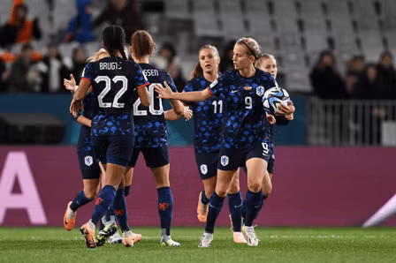 Ha Lan “out trinh”, tuyen nu Viet Nam khong co ban thang roi World Cup nu-Hinh-5