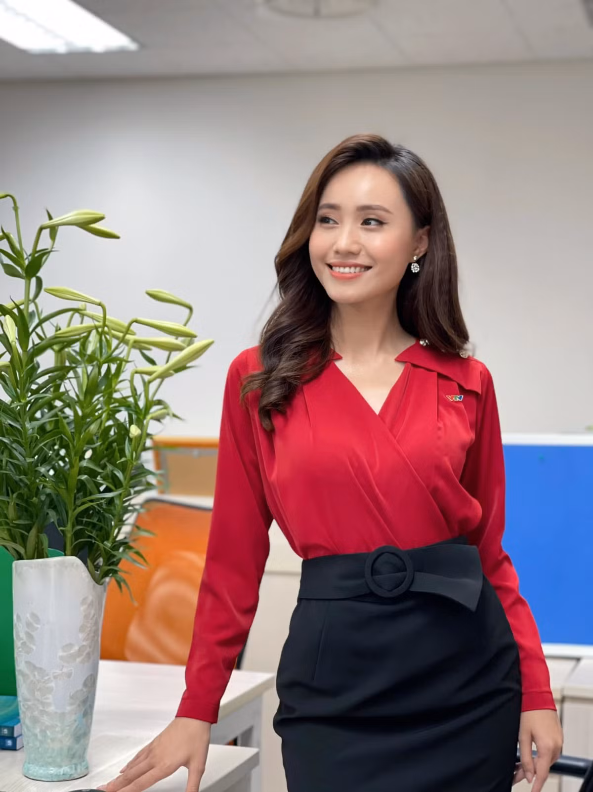 Xuân Anh ngoài làm MC thời tiết tại VTV, còn là hot TikTok khi thường xuyên chia sẻ các video liên quan đến cuộc sống, công việc của mình.