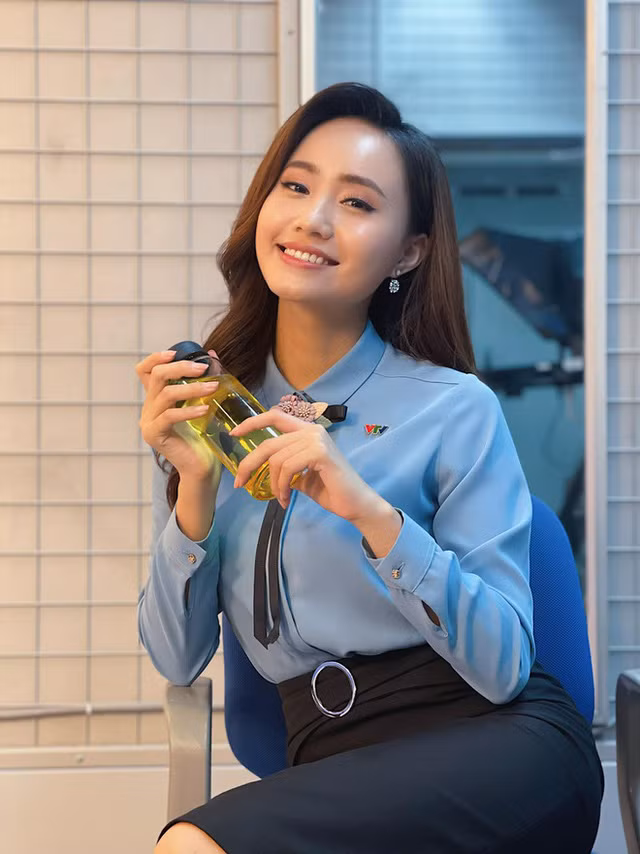 Hiện tại, Xuân Anh đang đảm nhận vai trò MC thời tiết của các chương trình thời sự trên VTV.