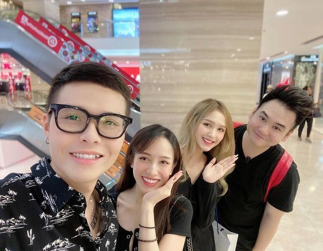 Mỗi lần có dịp gặp nhau, dàn hot girl trong đó có Joyce lại có màn đọ sắc "một chín một mười".