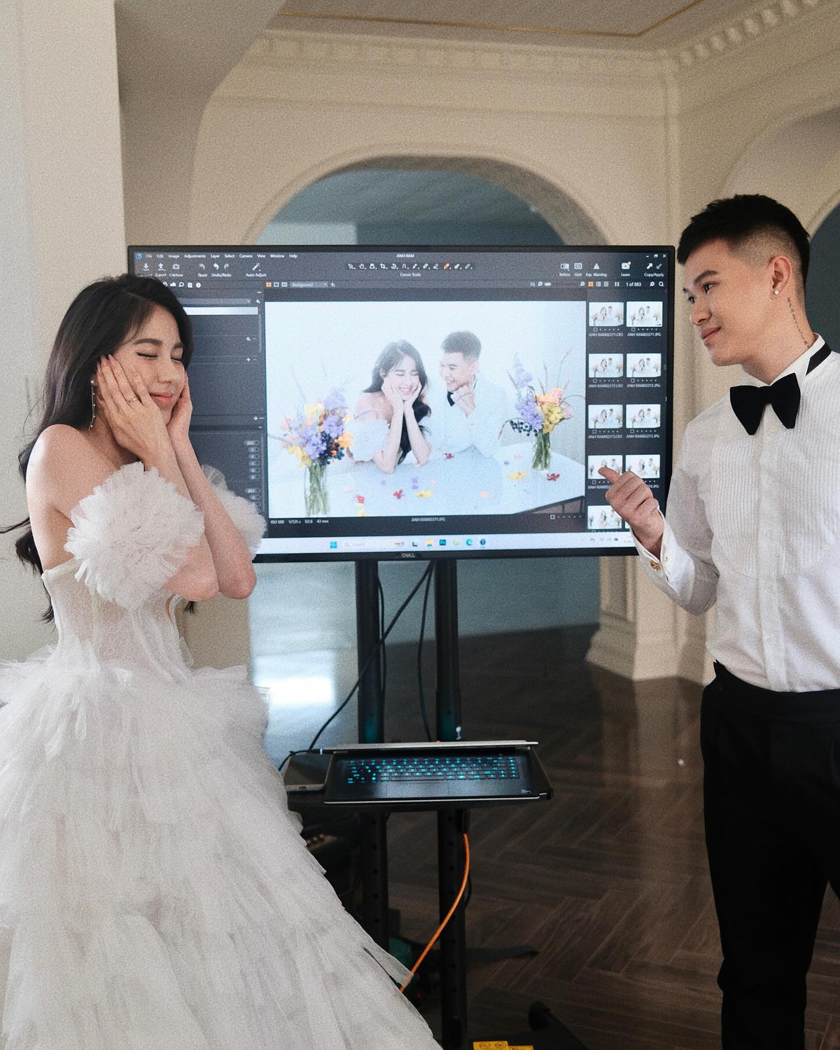 Bảo Trân thu hút một lượng lớn người hâm mộ bởi vẻ ngoài xinh xắn, dễ thương, đặc biệt thân hình đồng hồ cát ngây ngất cùng nước da trắng sáng.