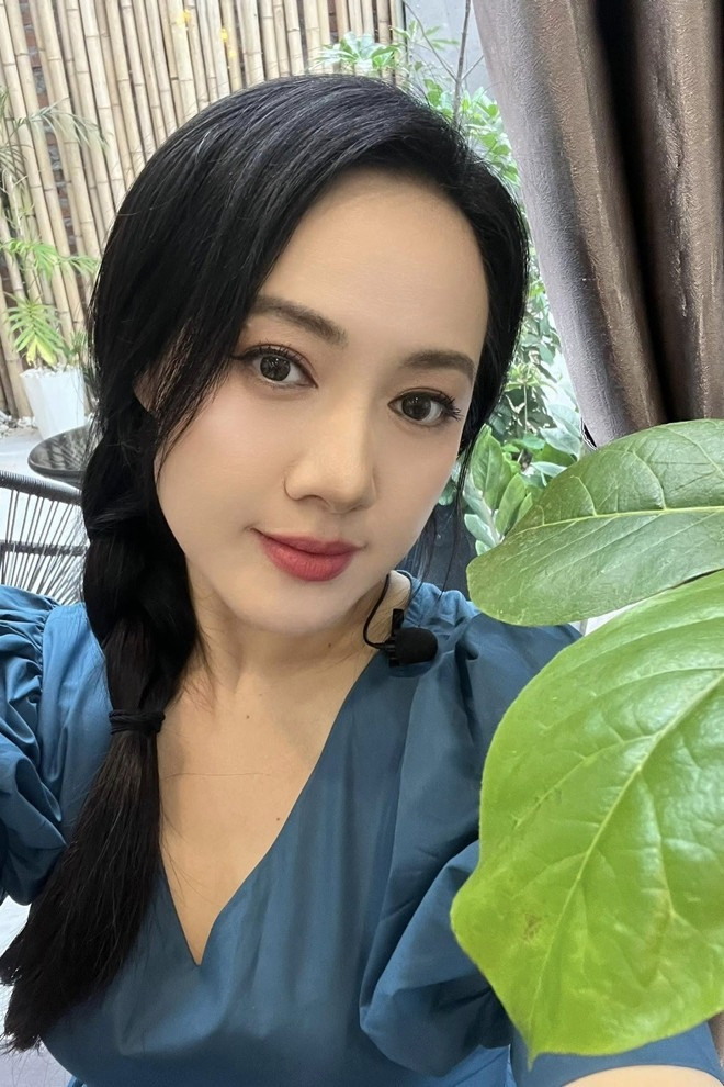 Nhắc đến BTV Hoài Anh nhiều khán giả sẽ ấn tượng với cô trong vai trò dẫn dắt chương trình Thời sự 19h và gần đây là dẫn dắt một số chương trình văn nghệ.