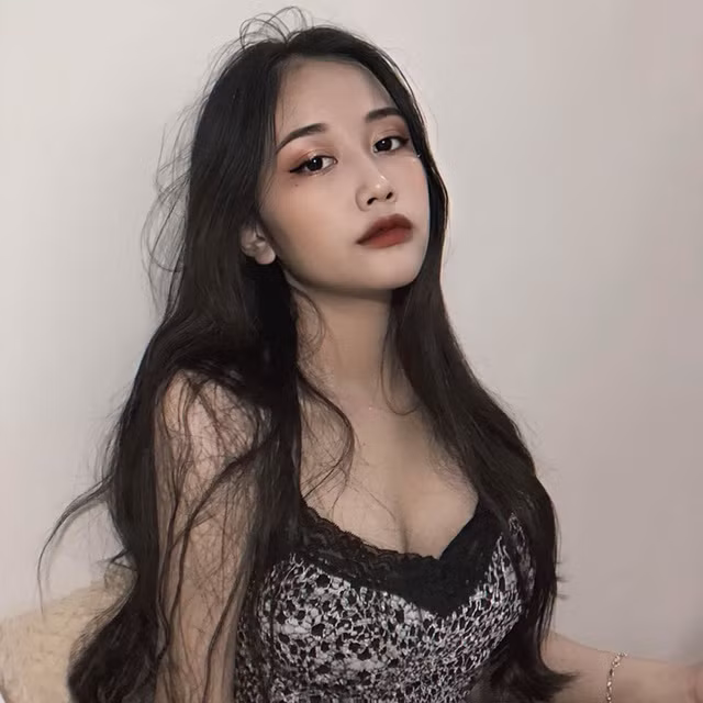 Còn với nghề mẫu ảnh với Gia Thùy nó đến như 1 cái duyên nhưng cô nàng cũng hy vọng, cái duyên với nghề sẽ tiếp tục.