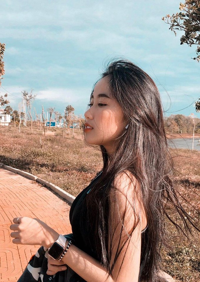 Có công việc hiện tại mang lại nguồn thu nhập khá ổn định nhưng Gia Thùy vẫn dành nhiều thời gian hơn cho việc học bởi mong ước lớn nhất của cô nàng là trở thành một nhà thiết kế nội thất.