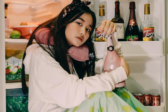 Qua câu trả lời về những lời bình phẩm không tốt về mình, có thể thấy Gia Thùy là một cô gái khá hoạt bát và tự tin thể hiện cái tôi của bản thân.