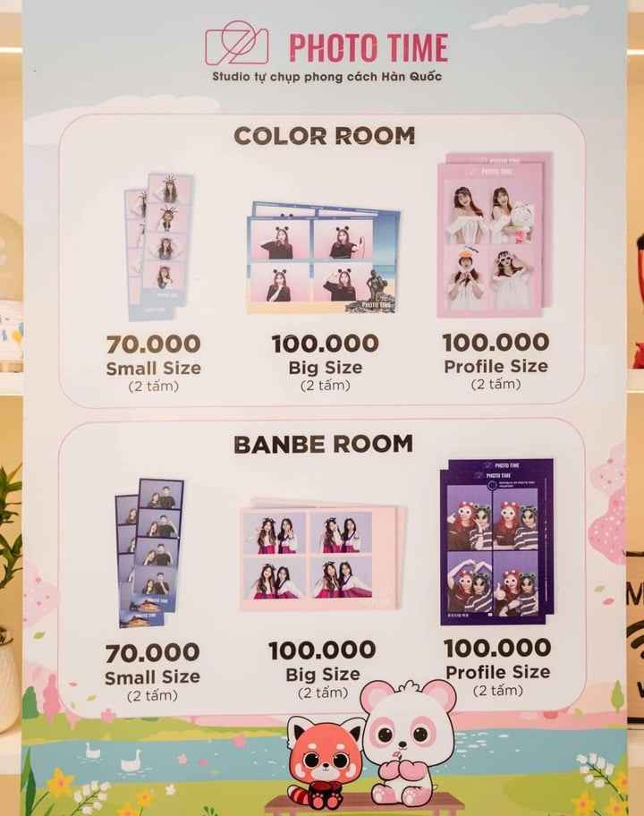 Thao tác chụp ảnh photobooth đơn giản, được hướng dẫn chi tiết. Người chụp chỉ cần bỏ tiền vào vào máy, chọn khung hình, số lượng ảnh rồi tạo dáng là có ngay những bức hình xinh xắn.