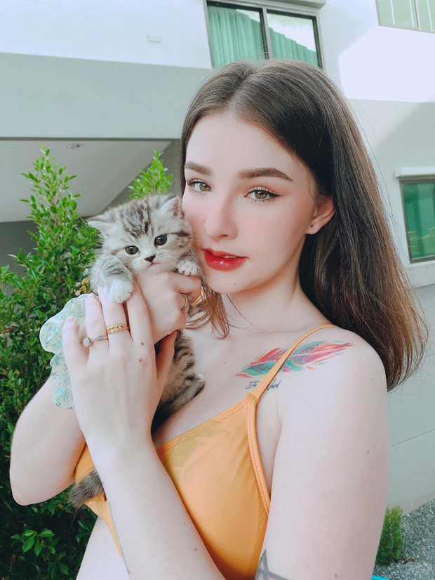 Giữa muôn vàn những gương mặt trào lưu mới nổi khác, Jessie Vard vẫn giữ được chỗ đứng cho mình.