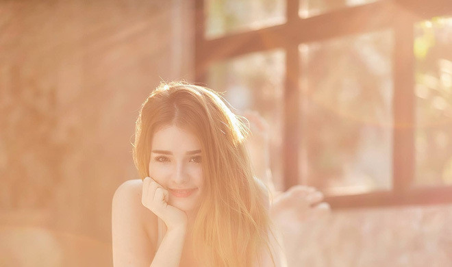 Sự nghiệp của Jessie Vard cũng trở nên thăng hoa hơn khi nắm trong tay nhiều hợp đồng quảng cáo. Mặc dù cuộc sống sung túc, khá giả nhưng cô nàng vẫn lựa chọn "chế độ độc thân".