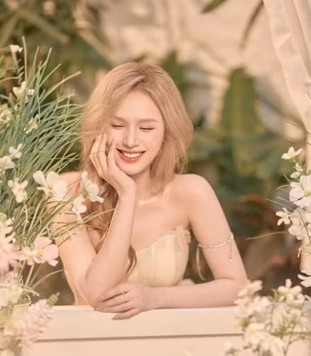 Khi có người hỏi cuộc sống một mình có ổn không, vợ cũ Xemesis tiết lộ thời gian đầu cũng buồn vì trong 6 năm trước đó luôn có người đồng hành còn bây giờ phải tự lo.