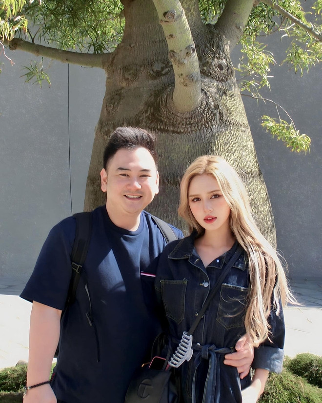 “Tụi mình muốn dù không còn đi chung với nhau nữa thì khi cần giúp đỡ hay gì đó thì vẫn luôn hỗ trợ nhau. Cả hai bắt đầu với nhau vui vẻ, hạnh phúc; khi ra đi mình không thể như lúc mới yêu được thì cũng nên tử tế với nhau” - Xoài Non nói.