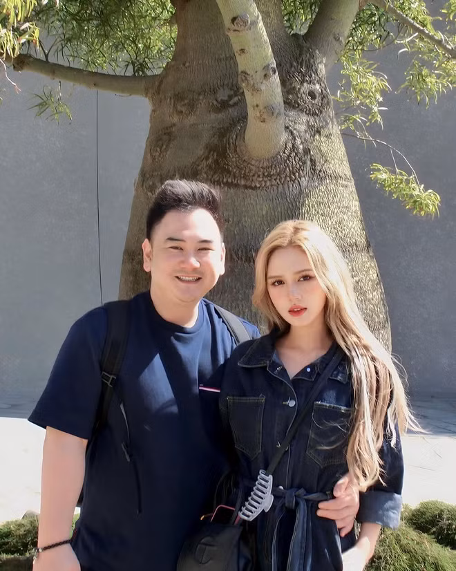 “Tụi mình muốn dù không còn đi chung với nhau nữa thì khi cần giúp đỡ hay gì đó thì vẫn luôn hỗ trợ nhau. Cả hai bắt đầu với nhau vui vẻ, hạnh phúc; khi ra đi mình không thể như lúc mới yêu được thì cũng nên tử tế với nhau” - Xoài Non nói.