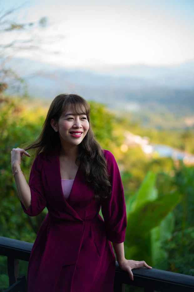 Diệp Chi tên thật là Nguyễn Diệp Chi, sinh năm 1986, sinh ra và lớn lên tại thành phố Vinh, Nghệ An. Từ lúc con bé, nữ MC VTV đã học rất giỏi, cô sở hữu 1 bảng thành tích học tập đáng nể.