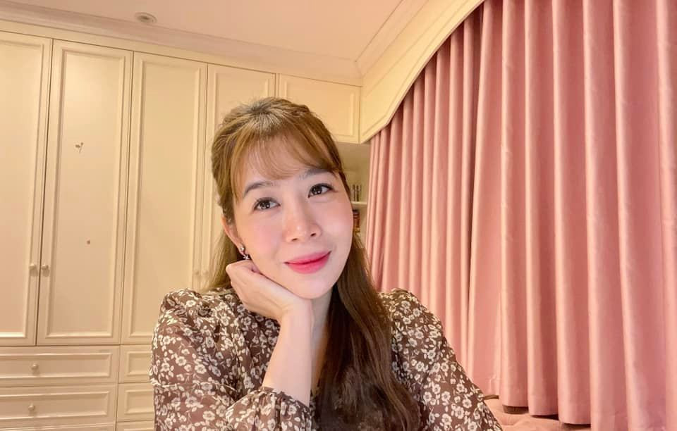 Diệp Chi được khán giả vô cùng yêu mến và đặt cho biệt danh "MC hay cười" của VTV. Có biệt danh như vậy bởi cô có một cười ấm áp, phong thái tự tin cùng chất giọng truyền cảm.