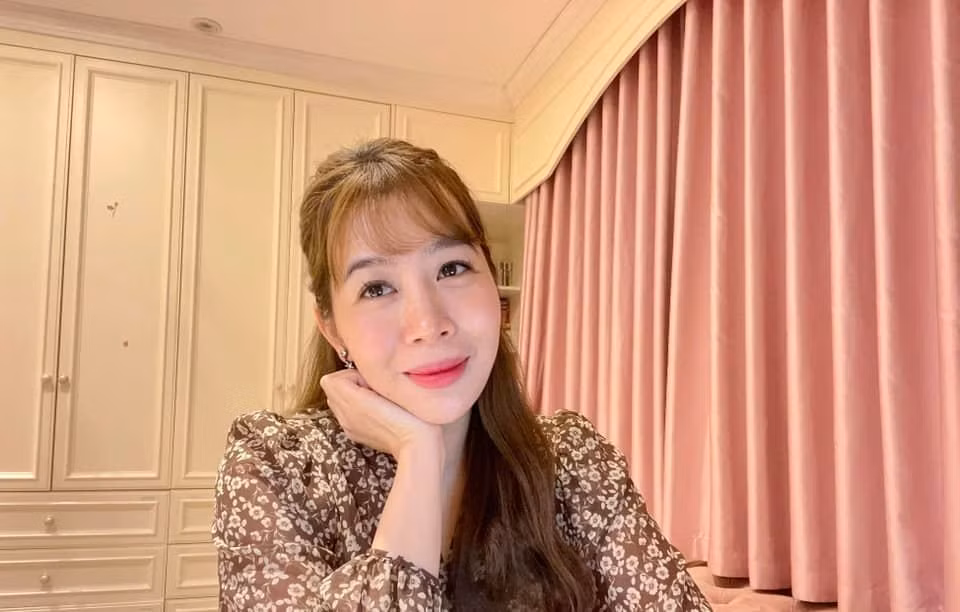 Diệp Chi được khán giả vô cùng yêu mến và đặt cho biệt danh "MC hay cười" của VTV. Có biệt danh như vậy bởi cô có một cười ấm áp, phong thái tự tin cùng chất giọng truyền cảm.