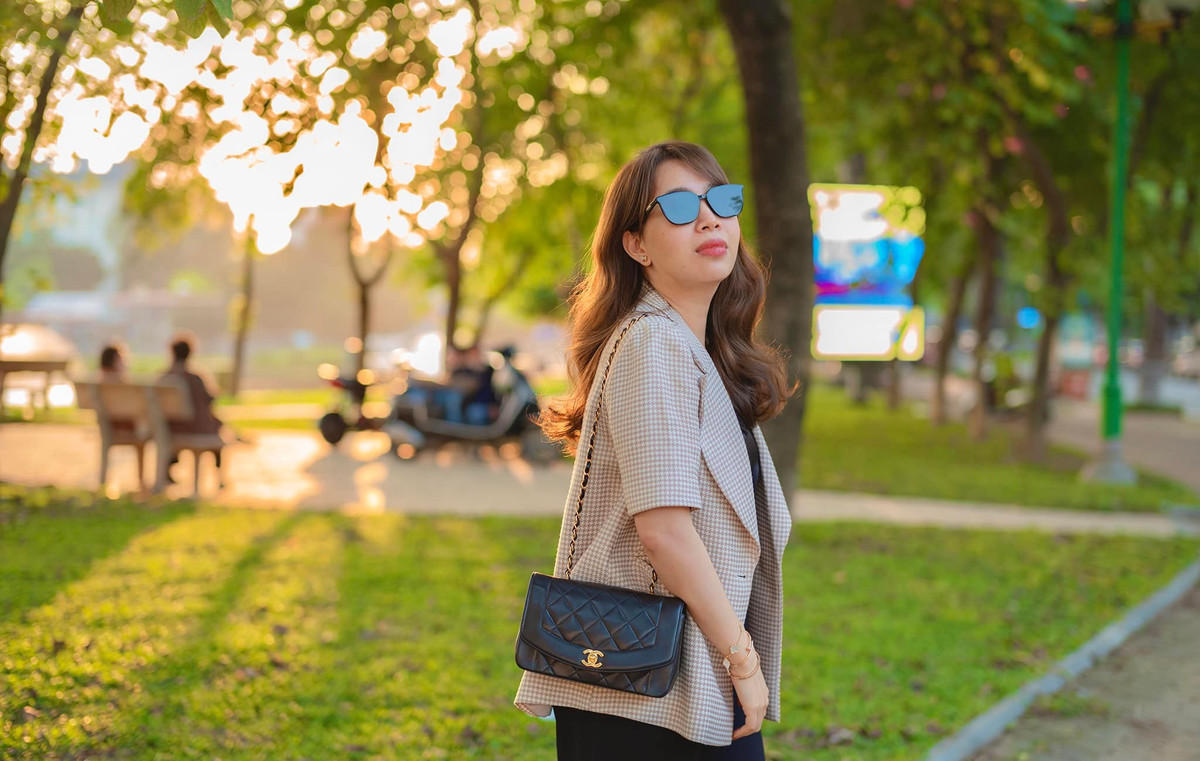 Năm 2007, MC Diệp Chi lần đầu tiên xuất hiện ở Đường Lên Đỉnh Olympia. Khi đó cô là MC điểm cầu Nghệ An tại trận chung kết năm.