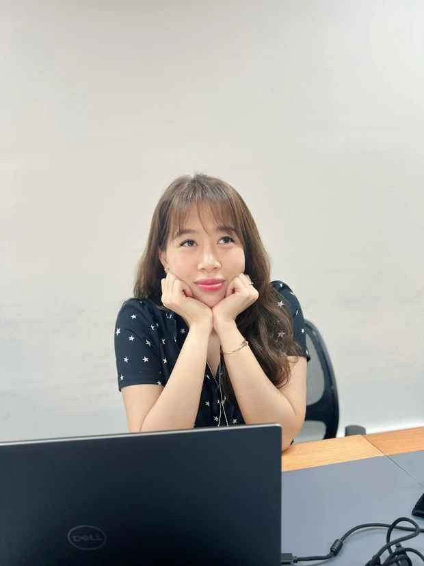 Cựu MC Đường Lên Đỉnh Olympia từng đoạt giải 3 môn Văn cấp tỉnh năm lớp 9, giải khuyến khích môn Văn cấp tỉnh năm lớp 12, giành giải nhất chương trình Nữ Sinh Tương Lai ở khu vực miền Trung.