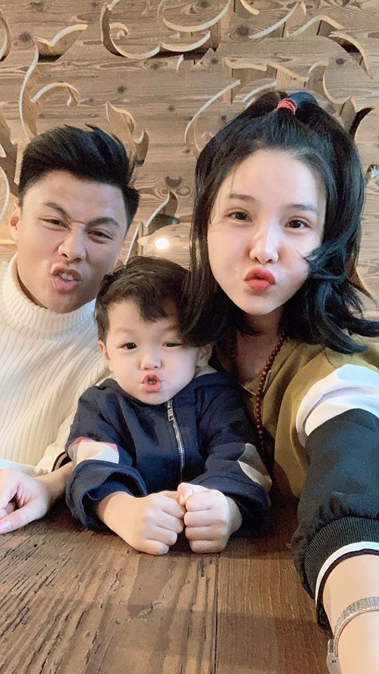 Mạc Hồng Quân và Kỳ Hân kết hôn năm 2016. Sau 4 năm chung nhà, cuộc sống của cặp vợ chồng ngày càng viên mãn, đủ đầy.