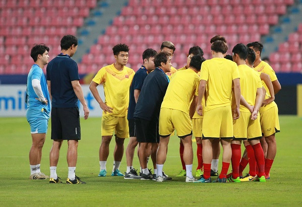 Sai lam cua Bui Tien Dung, U23 Viet Nam ve que an Tet-Hinh-11