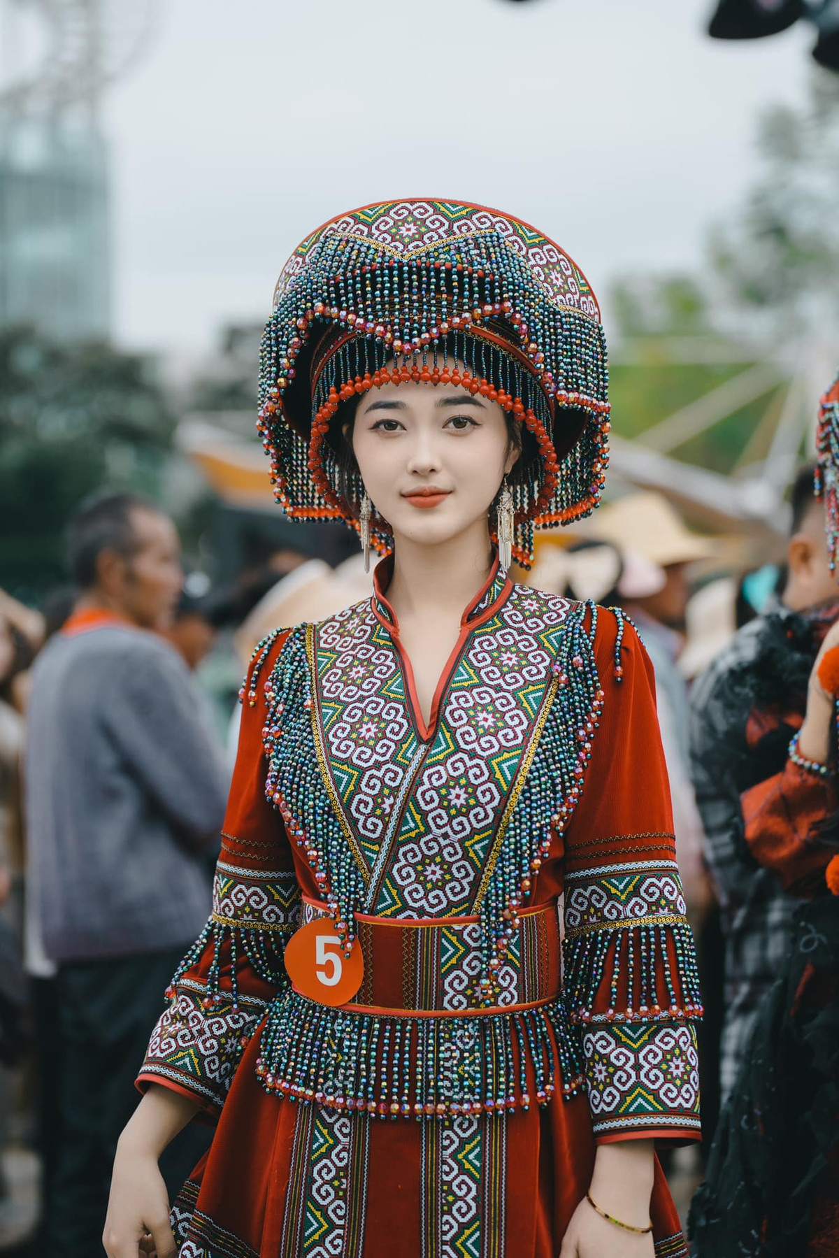 Xem những bức ảnh của Giàng Thị Váng, netizen khen ngợi nhan sắc của "sơn nữ Tây Bắc".