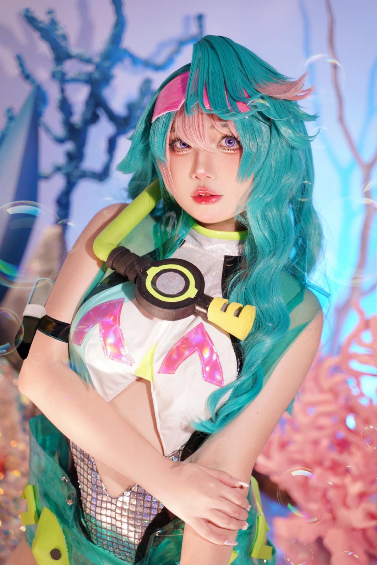 Sự tự tin chính là yếu tố giúp Minh Khuê tỏa sáng, làm cho những bộ cosplay thêm phần sống động và hấp dẫn.