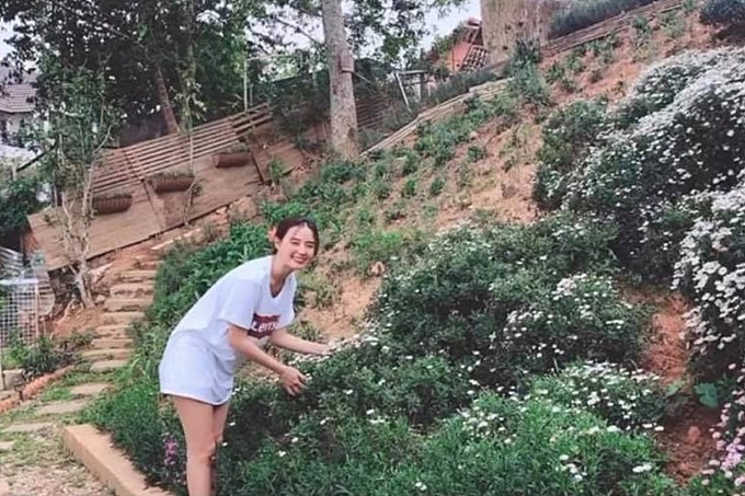 Bên cạnh đó, những ngày lên núi sống cuộc đời của thôn nữ cũng giúp Midu hiểu thêm về nhiều ý nghĩa của cuộc sống, giá trị của sức khỏe và sự quý giá của sinh mệnh.