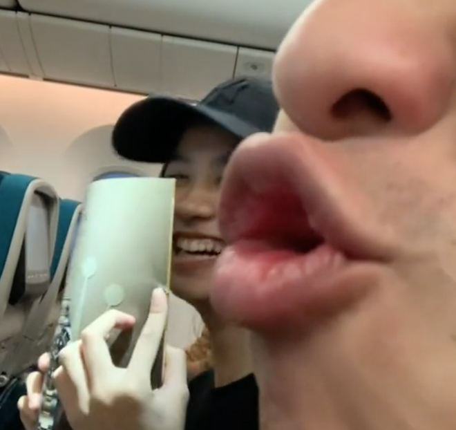 Trong clip, Huyme dành cho Hàn Hằng những lời lẽ hết sức ngọt ngào.