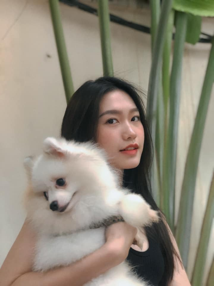 Xinh thôi chưa đủ, Hải My còn hé lộ cho nhiều người bảng thành tích học tập siêu khủng của mình.