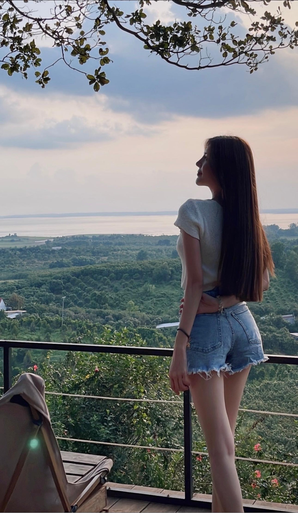 Lilly Luta được biết đến qua hai vai trò mẫu ảnh và diễn viên. Cô là một mẫu ảnh đắt show nhận được nhiều lời mời hợp tác của các thương hiệu cao cấp.