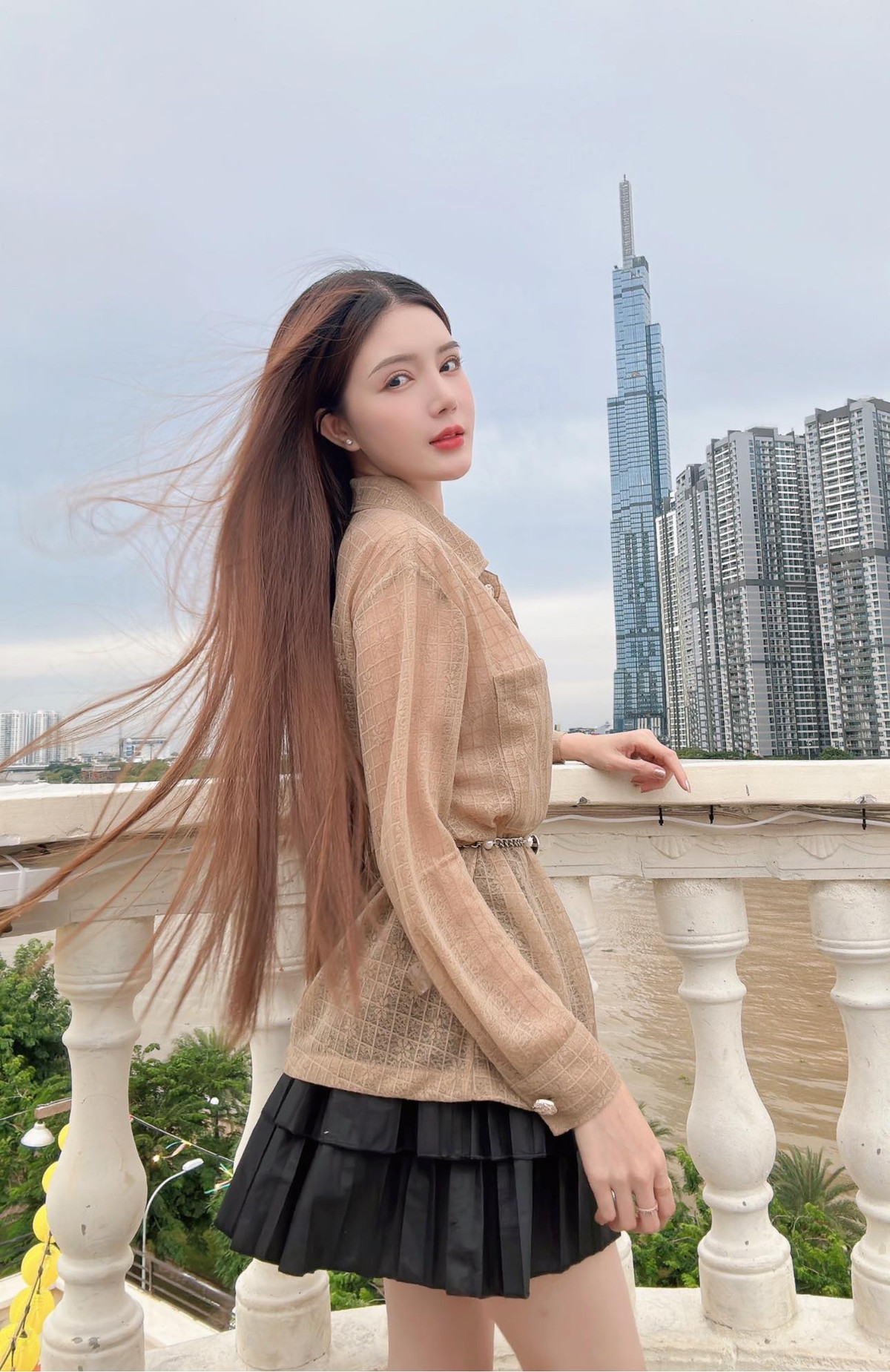 Lilly Luta từng thừa nhận, nhờ 'dao kéo' cô đã có vẻ đẹp phù hợp với yêu cầu của các nhãn hàng lớn. Cô cũng tự tin hơn và sự nghiệp cũng thuận lợi hơn nhiều.