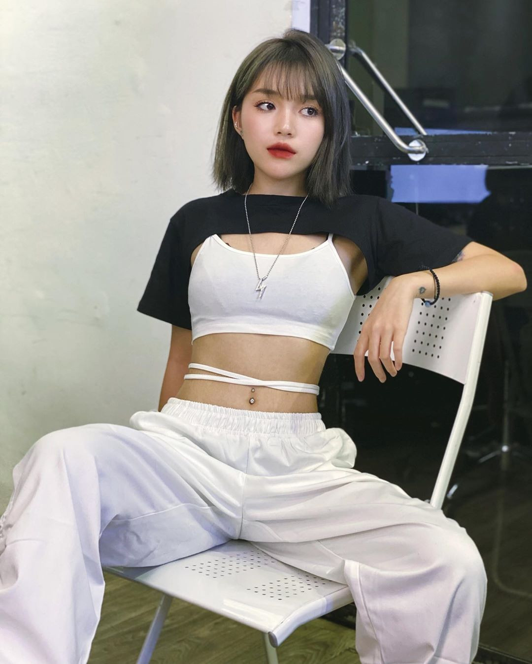 Với độ nổi tiếng hiện tại, dân mạng khá bất ngờ khi Linh Ngọc Đàm khẳng định không hề giàu có.