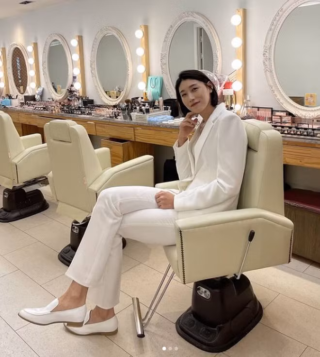 Thực tế, trong những năm trung học, Yeon Koung chỉ cao 1m70 nên suýt nữa thì cô phải từ bỏ đam mê, chuyển sang chơi bóng đá.