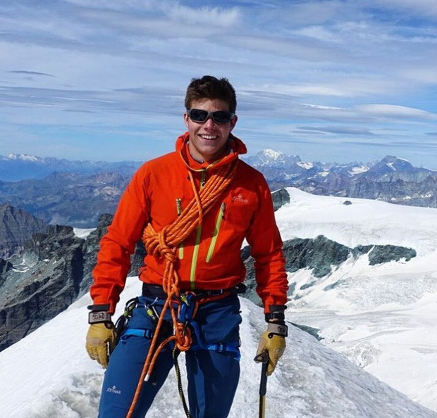 Mới đây, tên tuổi của Arthur đã hot trở lại sau khi anh gây chú ý bởi một đoạn video được dân mạng chia sẻ nhiều.