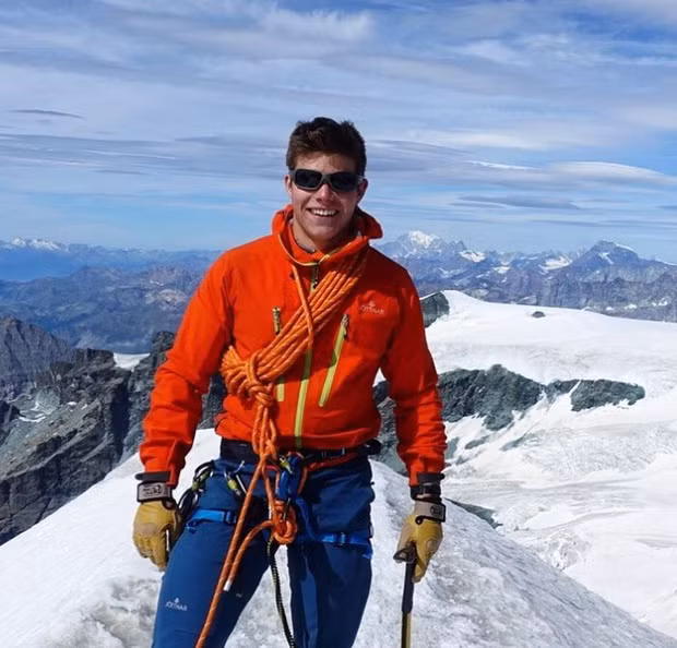 Mới đây, tên tuổi của Arthur đã hot trở lại sau khi anh gây chú ý bởi một đoạn video được dân mạng chia sẻ nhiều.