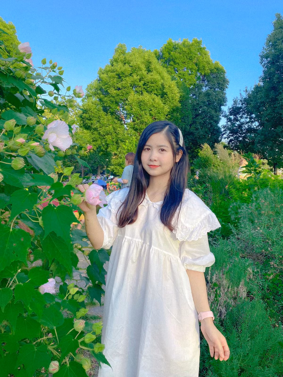 Trên trang cá nhân ngoài những giờ làm việc, Thư Ngố cũng chia sẻ những bức ảnh cuộc sống tại Nhật Bản của mình.