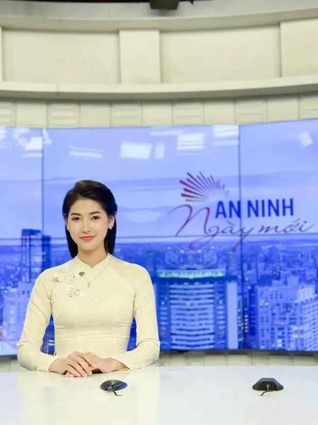 Đặc biệt, Thu Uyên còn đang là một trong những thí sinh tiềm năng tham dự cuộc thi nhan sắc lớn của Việt Nam.