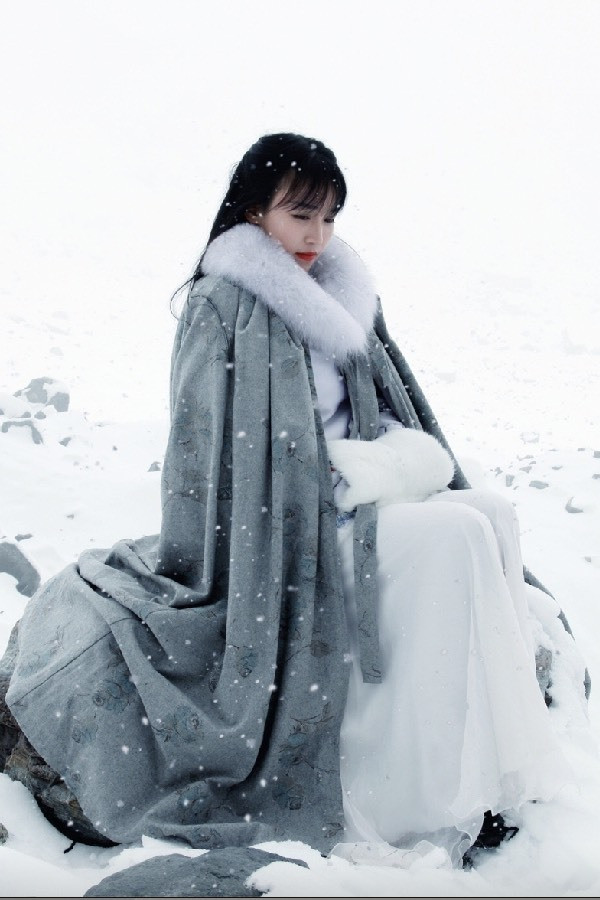 Riêng kênh YouTube mang tên Lý Tử Thất đã nhận được 17 triệu lượt đăng ký chỉ sau 1 thời gian ngắn thành lập và ngày 1/2021, tổ chức Guinness Thế giới công nhận đây là "Kênh YouTube Trung Quốc được đăng ký nhiều nhất".