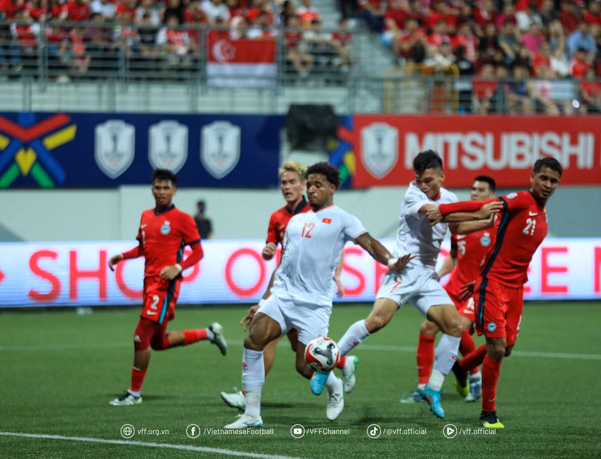 Giải mã thành công tuyển Singapore, đoàn quân HLV Kim Sang Sik đã mở toang cánh cửa vào trận chung kết ASEAN Cup 2024.