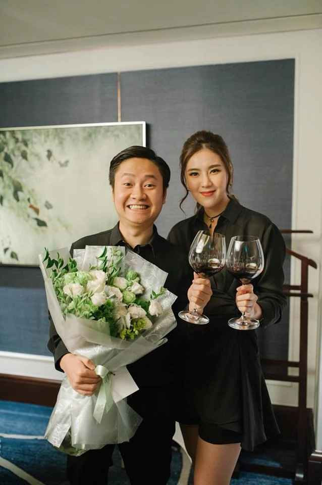 Bên cạnh công việc của một MC, BTV, Mai Ngọc còn làm chủ một thương hiệu thời trang riêng. Ngoài ra, hôn nhân của cô cùng ông xã - doanh nhân Hoài Nam luôn là hình mẫu mà nhiều chị em hướng tới.