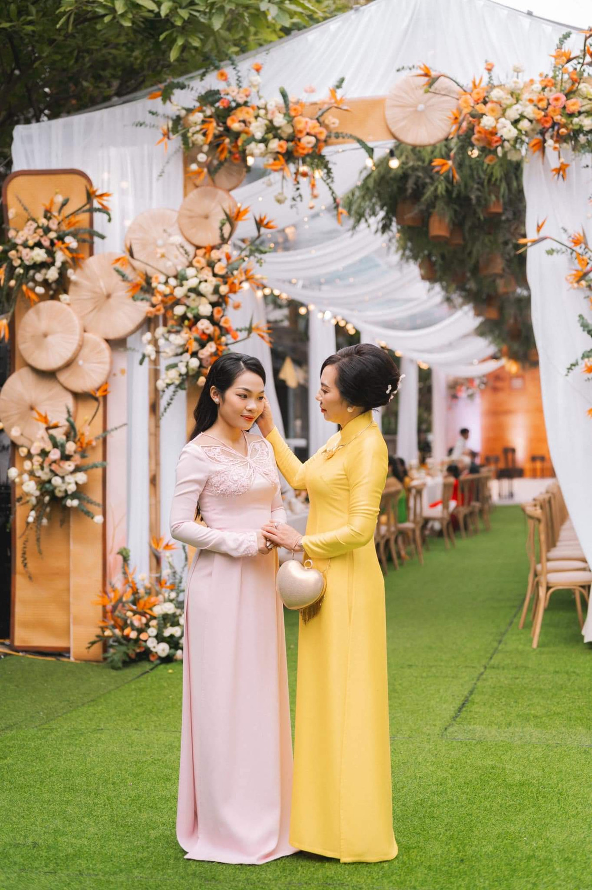 Bảo Ngọc cho biết, cô chính là người lên ý tưởng về đám hỏi và được chồng ủng hộ hết mình.