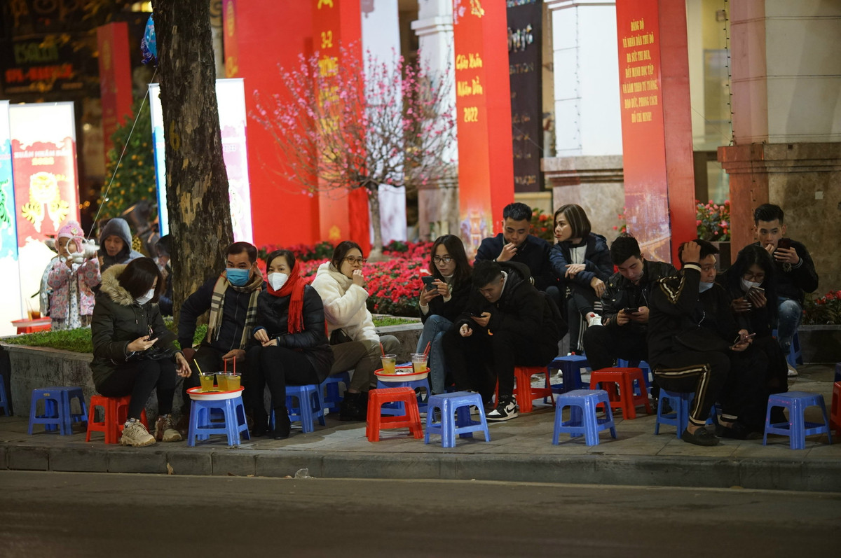 Tết Nhâm Dần 2022 do ảnh hưởng của dịch COVID-19 Hà Nội và các thành phố trên cả nước đồng loạt không bắn pháo hoa.