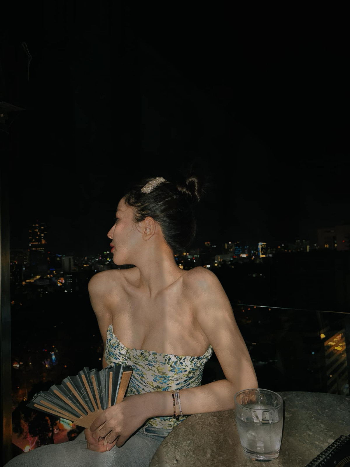 Được biết, Trâm Anh hiện đã chuyển vào Nam sinh sống. Hiện tại, cô nàng làm việc trong lĩnh vực thẩm mỹ, làm đẹp.